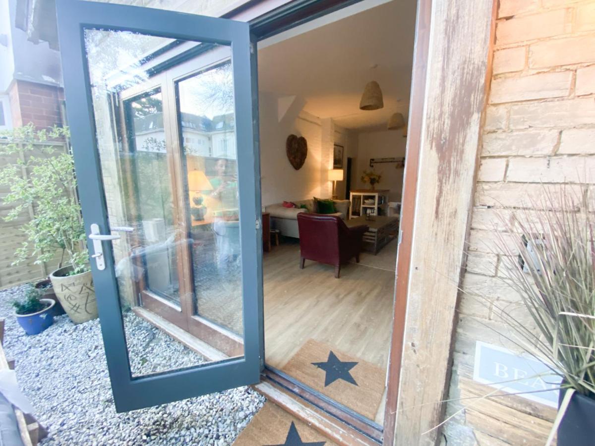 The Coach House - Bournemouth Villa Bagian luar foto